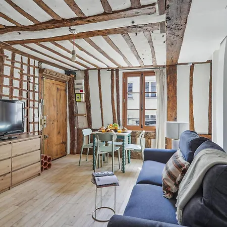 Apartment Bnbnova - Chic 1br Steps From The Louvre & Palais Royal & Opera Paris