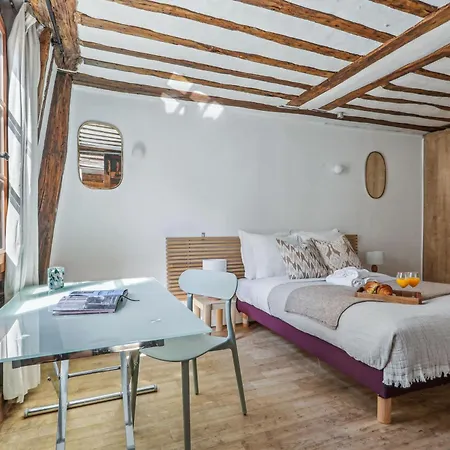Bnbnova - Chic 1br Steps From The Louvre & Palais Royal & Opera Paris