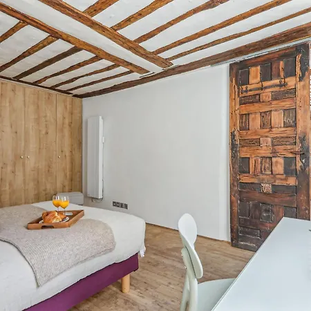 Apartment Bnbnova - Chic 1br Steps From The Louvre & Palais Royal & Opera Paris
