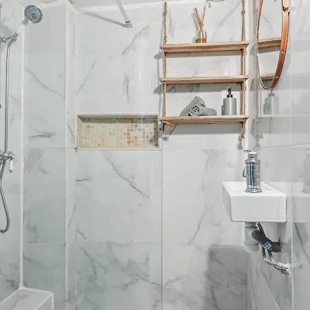 Bnbnova - Chic 1br Steps From The Louvre & Palais Royal & Opera Apartment *
